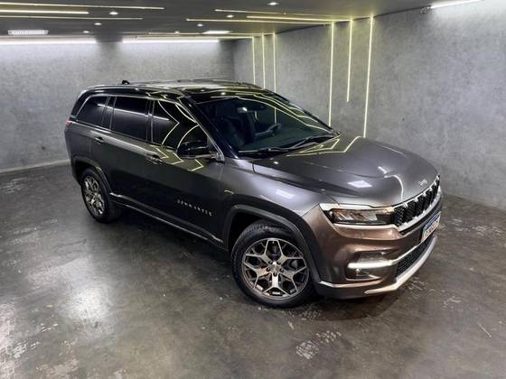 JEEP COMMANDER 1.3 T270 TURBO FLEX OVERLAND AT6